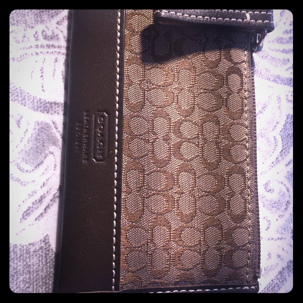 small coach coin purse like new